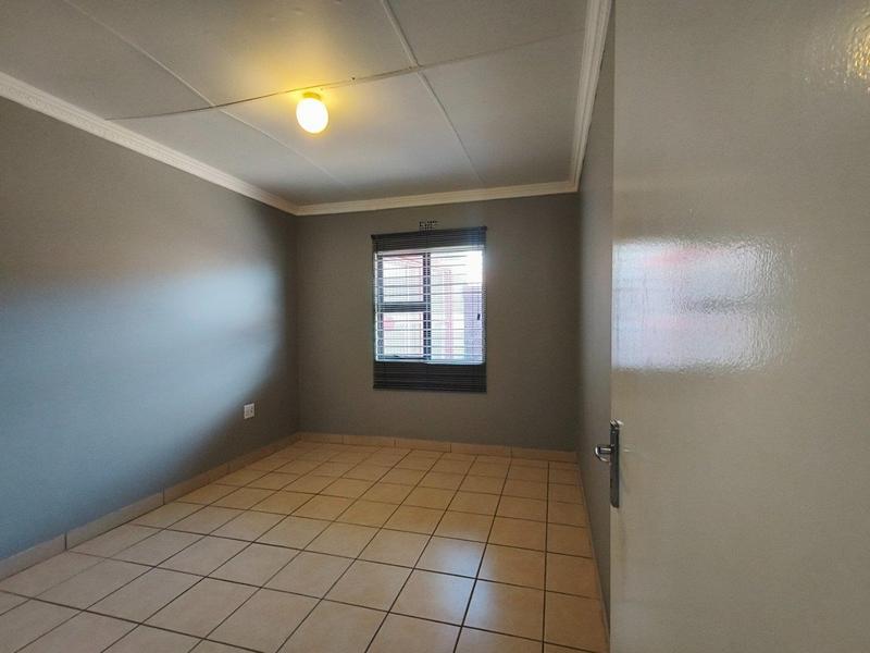 To Let Commercial Property for Rent in Mthata Eastern Cape